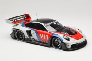 Porsche 911 992 GT3 R Rennsport GT Spirit 1:18 GT495 Pryskyřice – obrázek 4 z 6