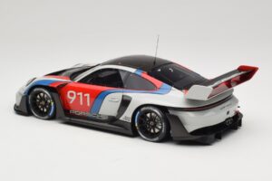 Porsche 911 992 GT3 R Rennsport GT Spirit 1:18 GT495 Pryskyřice – obrázek 5 z 6