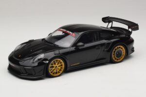 Porsche 911 992 GT3 RS Manthey Racing Černý se Zlatými Ráfky Minichamps 1:18 MR-911-GT3RS-1804 Kov