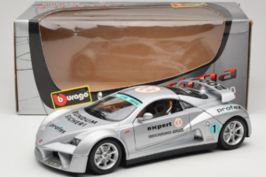 Giugiaro Prima Stříbrný Bburago 1:18 33130 Kov – obrázek 8 z 8