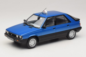 Renault 11 GTL Taxi James Bond MCG 1:18 MCG18833 Kov