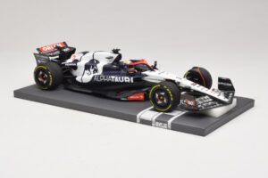 Scuderia AlphaTauri AT04 D. Ricciardo Hungarian GP 2023 Minichamps 1:18 117231203 Pryskyřice – obrázek 4 z 7