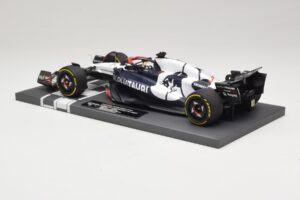 Scuderia AlphaTauri AT04 D. Ricciardo Hungarian GP 2023 Minichamps 1:18 117231203 Pryskyřice – obrázek 5 z 7