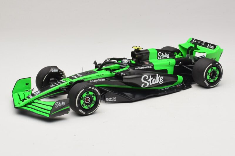Stake Kick Sauber C44 G. Zhou Emilia Romagna GP 2024 Minichamps 1:18 117240124 Pryskyřice