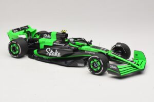 Stake Kick Sauber C44 G. Zhou Emilia Romagna GP 2024 Minichamps 1:18 117240124 Pryskyřice – obrázek 4 z 7