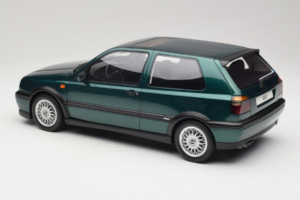 Volkswagen Golf Mk3 VR6 Carat Dragon Green Otto 1:12 G099 Pryskyřice – obrázek 5 z 6
