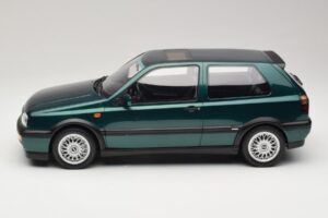 Volkswagen Golf Mk3 VR6 Carat Dragon Green Otto 1:12 G099 Pryskyřice – obrázek 3 z 6