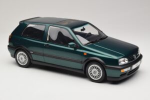 Volkswagen Golf Mk3 VR6 Carat Dragon Green Otto 1:12 G099 Pryskyřice – obrázek 4 z 6
