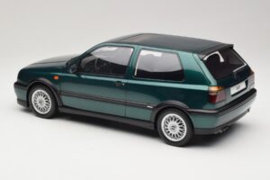 Volkswagen Golf Mk3 VR6 Carat Dragon Green Otto 1:12 G099 Pryskyřice – obrázek 5 z 6