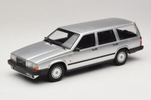 Volvo 740 GL Kombi Stříbrný Minichamps 1:18 155171770 Kov