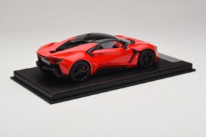 W Motors Fenyr Supersport Červený SophiArt 1:18 SA003-06 Pryskyřice – obrázek 2 z 6