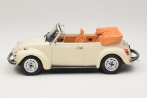 Volkswagen 1303 Kabriolet Cream White Norev 1:18 188535 Kov – obrázek 3 z 6