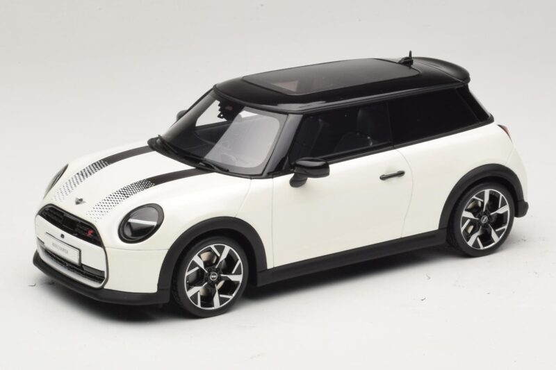 Mini Cooper S F66 Nanuq White Metallic Otto 1:18 Mini Cooper S F66 Nanuq White Metallic Otto 1:18 OT1245 Pryskyřice