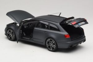 Audi RS6 C7 Avant Daytona Grey Minichamps 1:18 5011216225 Kov – obrázek 5 z 8
