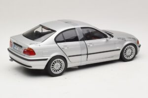 BMW 3-Series E46 6-Cylinder Stříbrný UT Models 1:18 20512 Kov – obrázek 2 z 6
