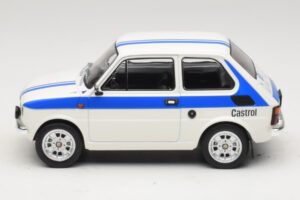Fiat 126 Castrol Livery Bílý Modrý MCG 1:18 MCG18666 Kov – obrázek 3 z 6