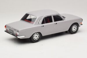 GAZ Volga GAZ-24-10 Šedý MCG 1:18 MCG18016 Kov – obrázek 2 z 6