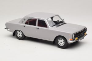 GAZ Volga GAZ-24-10 Šedý MCG 1:18 MCG18016 Kov – obrázek 4 z 6