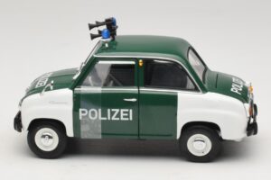 Goggomobil T250 Policie Revell 1:18 08976-R1 Kov – obrázek 3 z 6