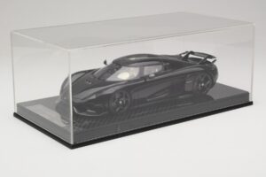Koenigsegg Regera Černý Karbonový Balíček Béžový Interiér FrontiArt 1:18 REMC042 Pryskyřice – obrázek 6 z 7