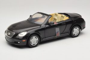 Lexus SC430 Kabriolet Černý Motormax 1:18 73119 Kov
