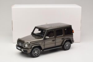 Mercedes G-Class W465 Indium Grey Norev 1:18 183036 Kov – obrázek 6 z 6