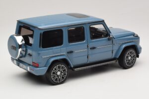 Mercedes G-Class W465 Vintage Blue Norev 1:18 183034 Kov – obrázek 2 z 6