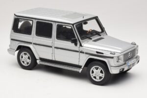 Mercedes G500 W463 LWB Dealerská Edice Stříbrný AUTOart 1:18 B66962142 Kov – obrázek 6 z 8