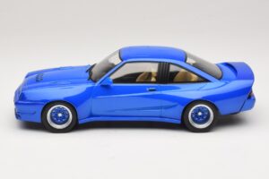 Opel Manta B Modrá Metalíza MCG 1:18 MCG18258 Kov – obrázek 3 z 6