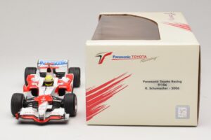 Panasonic Toyota Racing TF106 #12 R. Schumacher 2006 Minichamps 1:18 AM59557K Kov – obrázek 6 z 7