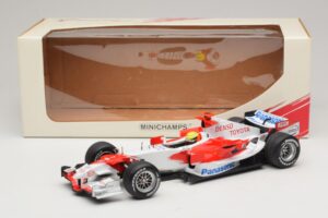 Panasonic Toyota Racing TF106 #12 R. Schumacher 2006 Minichamps 1:18 AM59557K Kov – obrázek 7 z 7