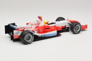 Panasonic Toyota Racing TF106 #12 R. Schumacher Presentation 2006 Minichamps 1:18 AM59553G Kov – obrázek 2 z 6