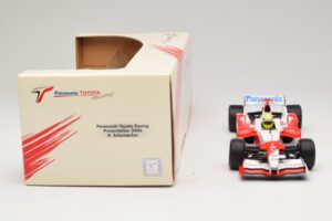 Panasonic Toyota Racing TF106 #12 R. Schumacher Presentation 2006 Minichamps 1:18 AM59553G Kov – obrázek 6 z 6