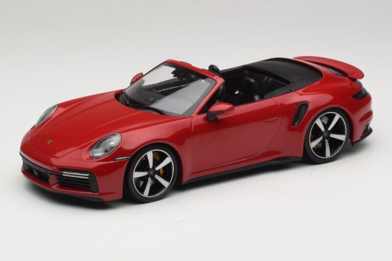Porsche 911 992 Turbo S Kabriolet Tmavě Červený Minichamps 1:18 PORSCHE007 Kov