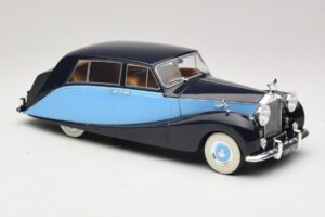 Rolls-Royce Silver Wraith Empress by Hooper Černý & Tmavě Modrý MCG 1:18 MCG18051 Kov – obrázek 4 z 6