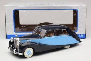 Rolls-Royce Silver Wraith Empress by Hooper Černý & Tmavě Modrý MCG 1:18 MCG18051 Kov – obrázek 6 z 6