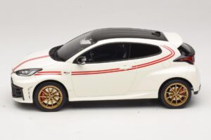 Toyota GR Yaris TGR Italy Limitovaná Edice Pure White Otto 1:18 OT1183 Pryskyřice – obrázek 3 z 6