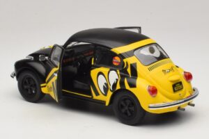 Volkswagen Beetle 1303 Go with Moon Solido 1:18 S1800519 Kov – obrázek 5 z 8