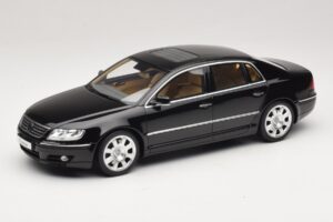 Volkswagen Phaeton 3D 6.0 W12 Černý Otto 1:18 Volkswagen Phaeton 3D 6.0 W12 Černý Otto 1:18 OT1266 Pryskyřice