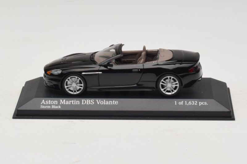 Aston Martin DBS Volante Černý Metalický Minichamps 1:43 400137930 Kov