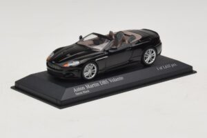 Aston Martin DBS Volante Černý Metalický Minichamps 1:43 400137930 Kov – obrázek 2 z 4