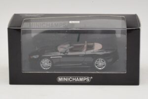 Aston Martin DBS Volante Černý Metalický Minichamps 1:43 400137930 Kov – obrázek 4 z 4