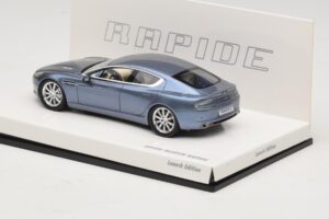 Aston Martin Rapide Modrá Metalíza Minichamps 1:43 437137903 Kov – obrázek 3 z 5