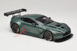 Aston Martin V12 Vantage GT3 Zelený AUTOart 1:18 81306 Kov – obrázek 4 z 6
