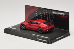 Aston Martin V12 Zagato Červený Minichamps 1:43 437137220 Kov – obrázek 3 z 5