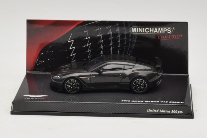 Aston Martin V12 Zagato Scintilla Silver Minichamps 1:43 Aston Martin V12 Zagato Scintilla Silver Minichamps 1:43 437137221 Kov
