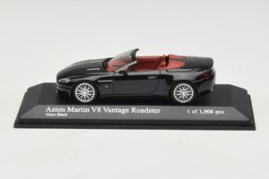 Aston Martin V8 Vantage Roadster Černý Metalický Minichamps 1:43 400137431 Kov