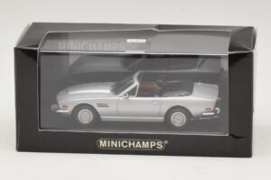 Aston Martin V8 Volante Stříbrný Minichamps 1:43 400137601 Kov – obrázek 4 z 4