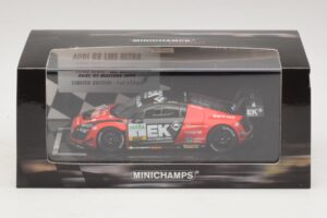 Audi R8 LMS Ultra #1 EK S. Asch / Stoll ADAC GT Masters 2013 Minichamps 1:43 437130101 Kov – obrázek 5 z 5