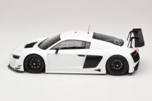 Audi R8 LMS Ultra Bílý 2015 Minichamps 1:18 153151100 Kov – obrázek 3 z 6
